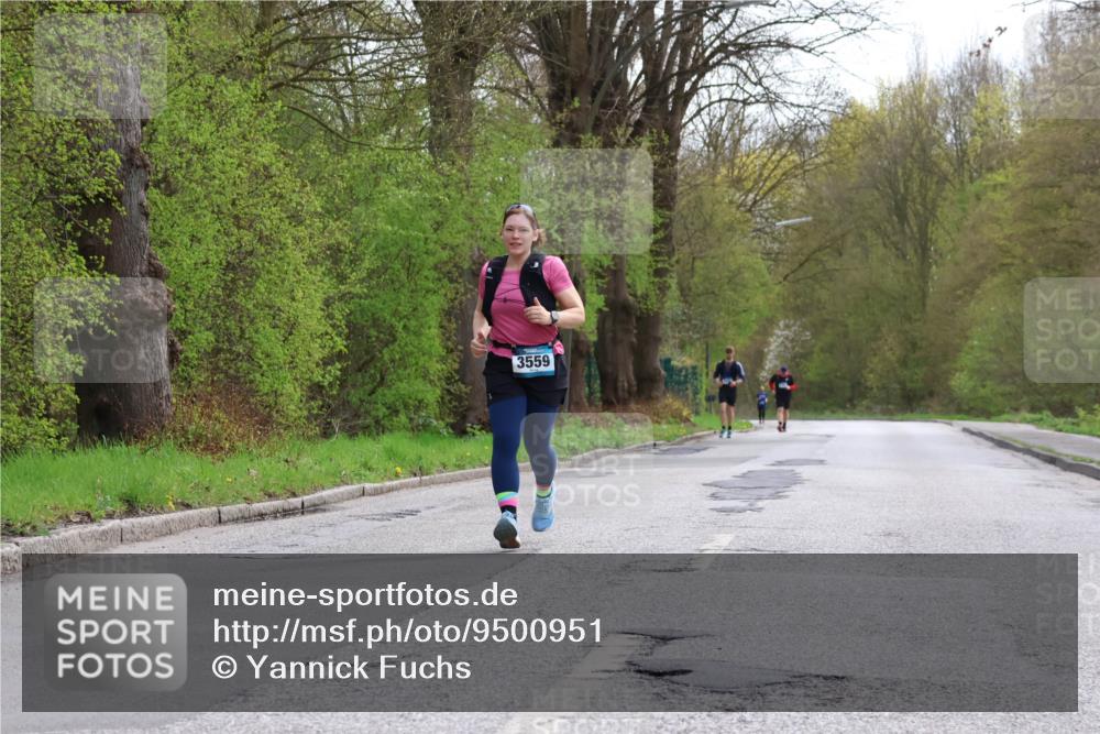 12.04.2026 - 45. Internationalen Wilhelmsburger Insellauf Yannick Fuchs http://msf.ph/oto/9500951 12.04.2026 13:20:56 Laufen 3559 meine-sportfotos.de