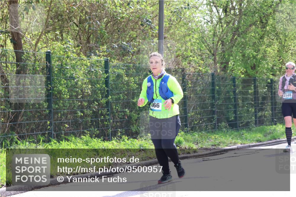12.04.2026 - 45. Internationalen Wilhelmsburger Insellauf Yannick Fuchs http://msf.ph/oto/9500957 12.04.2026 11:13:01 Laufen 066, 2140 meine-sportfotos.de