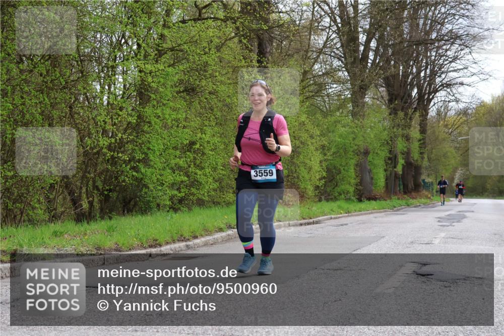12.04.2026 - 45. Internationalen Wilhelmsburger Insellauf Yannick Fuchs http://msf.ph/oto/9500960 12.04.2026 13:20:59 Laufen 3559 meine-sportfotos.de