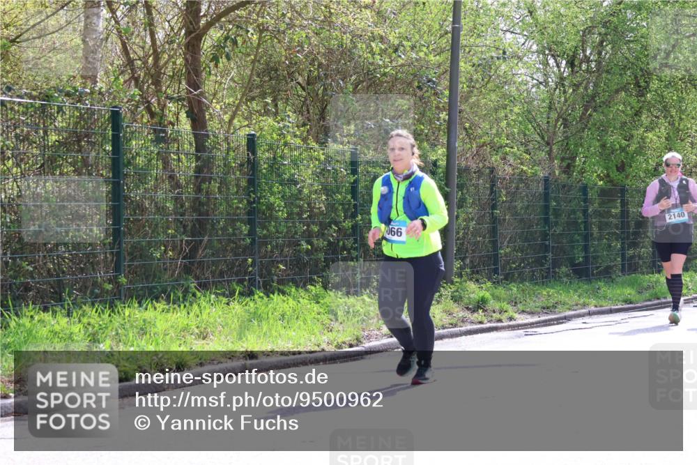 12.04.2026 - 45. Internationalen Wilhelmsburger Insellauf Yannick Fuchs http://msf.ph/oto/9500962 12.04.2026 11:13:02 Laufen 066, 2140 meine-sportfotos.de