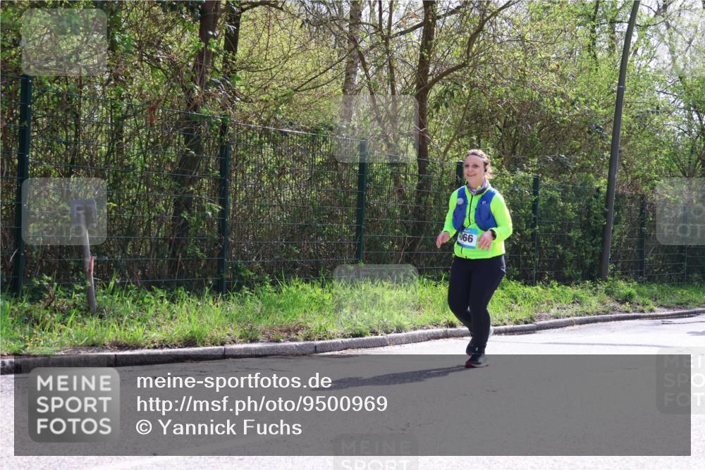 12.04.2026 - 45. Internationalen Wilhelmsburger Insellauf Yannick Fuchs http://msf.ph/oto/9500969 12.04.2026 11:13:02 Laufen 990 meine-sportfotos.de