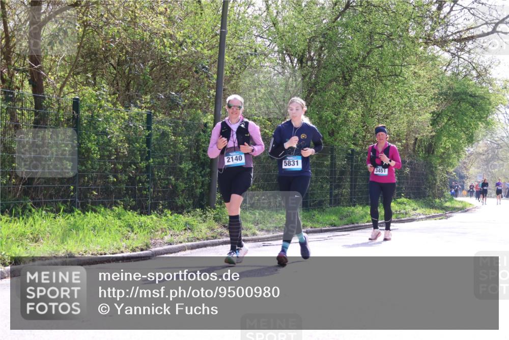 12.04.2026 - 45. Internationalen Wilhelmsburger Insellauf Yannick Fuchs http://msf.ph/oto/9500980 12.04.2026 11:13:04 Laufen 2140, 5831, 3451 meine-sportfotos.de