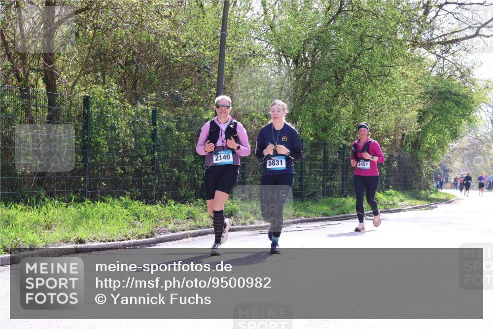 12.04.2026 - 45. Internationalen Wilhelmsburger Insellauf Yannick Fuchs http://msf.ph/oto/9500982 12.04.2026 11:13:04 Laufen 2140, 5831, 3451 meine-sportfotos.de