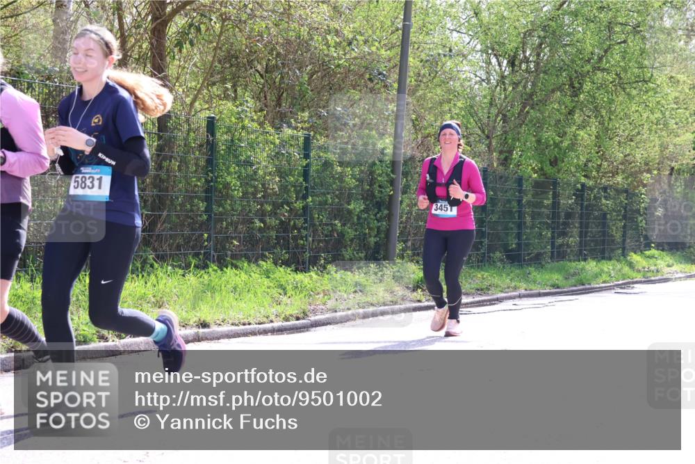 12.04.2026 - 45. Internationalen Wilhelmsburger Insellauf Yannick Fuchs http://msf.ph/oto/9501002 12.04.2026 11:13:06 Laufen 5831, 345 meine-sportfotos.de