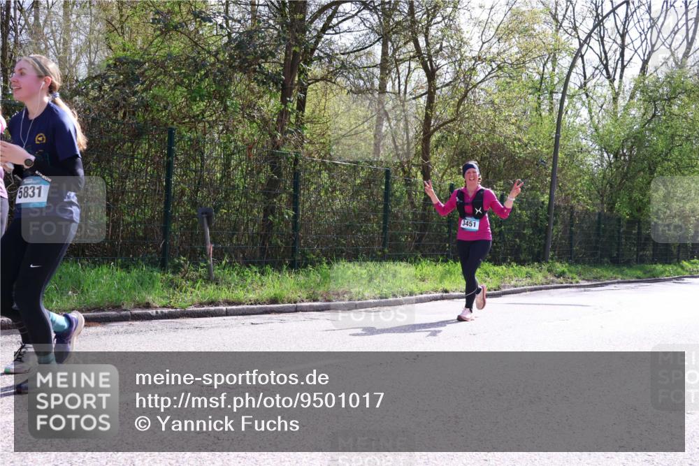 12.04.2026 - 45. Internationalen Wilhelmsburger Insellauf Yannick Fuchs http://msf.ph/oto/9501017 12.04.2026 11:13:07 Laufen 5831, 3451 meine-sportfotos.de