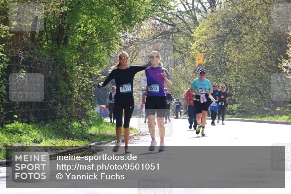 12.04.2026 - 45. Internationalen Wilhelmsburger Insellauf Yannick Fuchs http://msf.ph/oto/9501051 12.04.2026 11:13:20 Laufen 2511, 2512, 3111, 476 meine-sportfotos.de