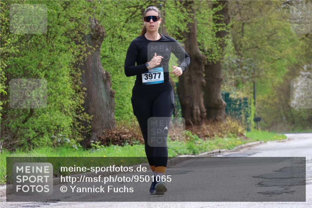 12.04.2026 - 45. Internationalen Wilhelmsburger Insellauf Yannick Fuchs http://msf.ph/oto/9501065 12.04.2026 13:22:45 Laufen 3977 meine-sportfotos.de