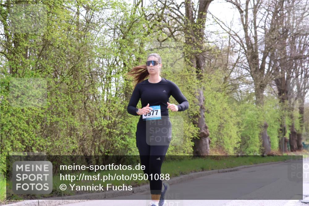 12.04.2026 - 45. Internationalen Wilhelmsburger Insellauf Yannick Fuchs http://msf.ph/oto/9501088 12.04.2026 13:22:52 Laufen 3377 meine-sportfotos.de