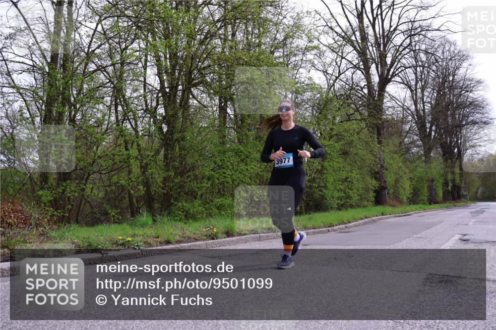 12.04.2026 - 45. Internationalen Wilhelmsburger Insellauf Yannick Fuchs http://msf.ph/oto/9501099 12.04.2026 13:22:52 Laufen 3977 meine-sportfotos.de