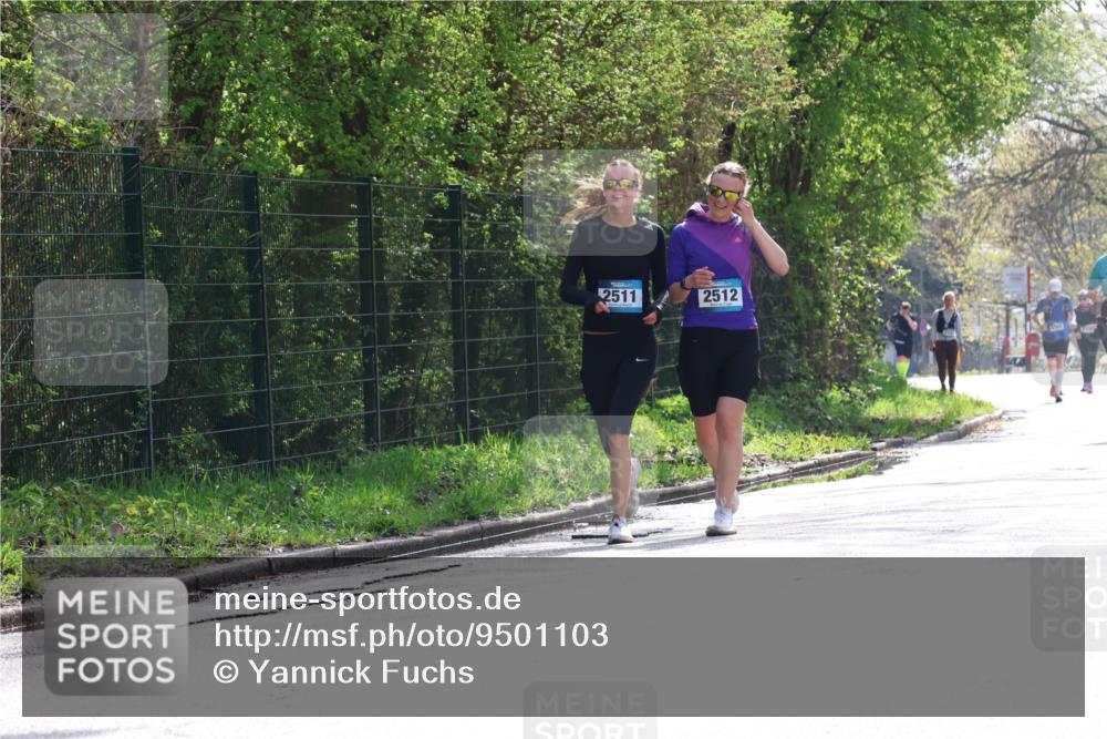 12.04.2026 - 45. Internationalen Wilhelmsburger Insellauf Yannick Fuchs http://msf.ph/oto/9501103 12.04.2026 11:13:25 Laufen 2511, 2512 meine-sportfotos.de