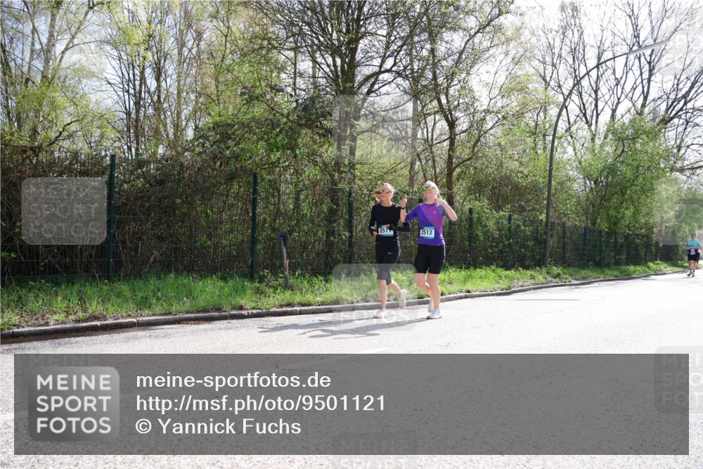 12.04.2026 - 45. Internationalen Wilhelmsburger Insellauf Yannick Fuchs http://msf.ph/oto/9501121 12.04.2026 11:13:30 Laufen 251, 2512 meine-sportfotos.de