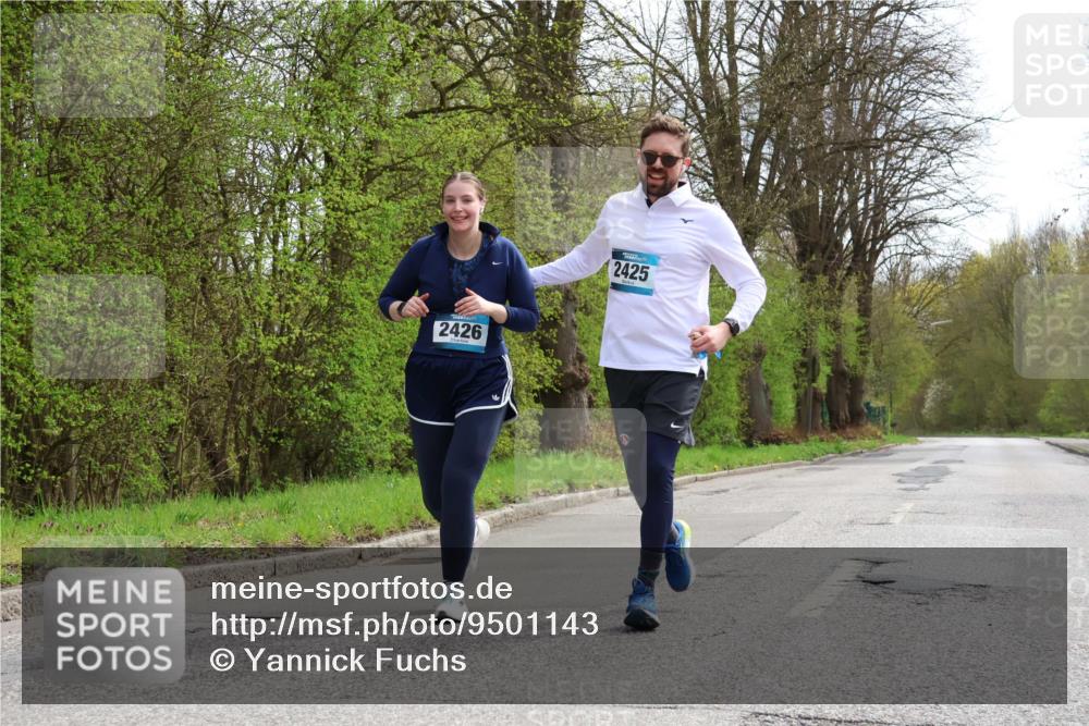 12.04.2026 - 45. Internationalen Wilhelmsburger Insellauf Yannick Fuchs http://msf.ph/oto/9501143 12.04.2026 13:24:58 Laufen 2426, 2425 meine-sportfotos.de