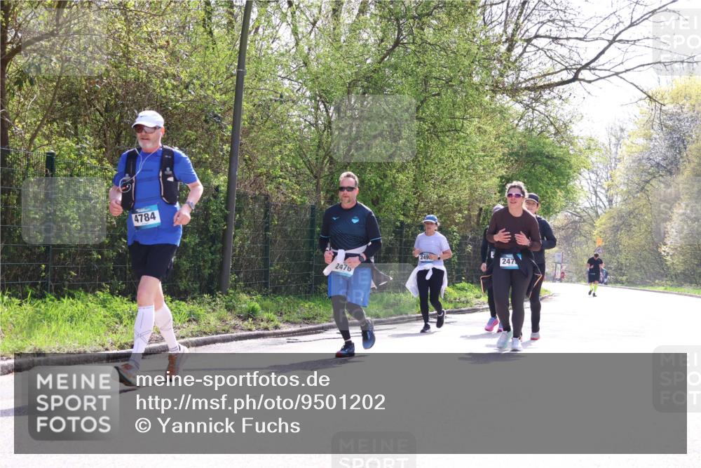 12.04.2026 - 45. Internationalen Wilhelmsburger Insellauf Yannick Fuchs http://msf.ph/oto/9501202 12.04.2026 11:13:52 Laufen 4784, 2476, 249, 247 meine-sportfotos.de