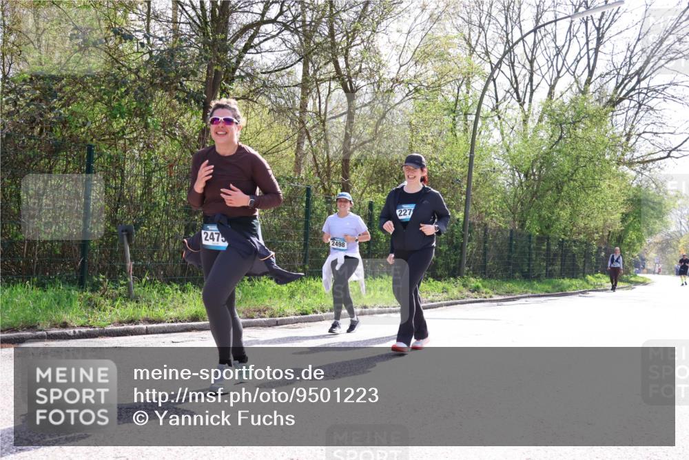 12.04.2026 - 45. Internationalen Wilhelmsburger Insellauf Yannick Fuchs http://msf.ph/oto/9501223 12.04.2026 11:13:57 Laufen 2475, 2498, 227 meine-sportfotos.de