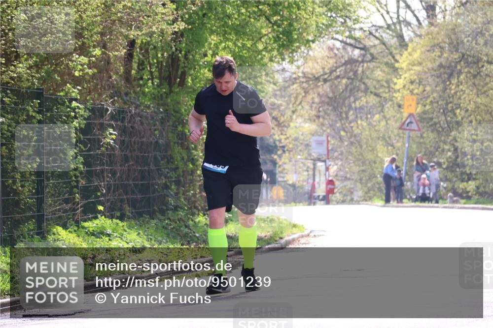 12.04.2026 - 45. Internationalen Wilhelmsburger Insellauf Yannick Fuchs http://msf.ph/oto/9501239 12.04.2026 11:14:07 Laufen  meine-sportfotos.de