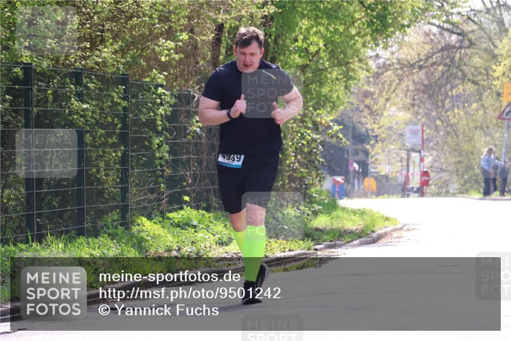 12.04.2026 - 45. Internationalen Wilhelmsburger Insellauf Yannick Fuchs http://msf.ph/oto/9501242 12.04.2026 11:14:09 Laufen 4939 meine-sportfotos.de