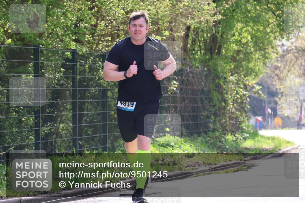 12.04.2026 - 45. Internationalen Wilhelmsburger Insellauf Yannick Fuchs http://msf.ph/oto/9501245 12.04.2026 11:14:10 Laufen 4939 meine-sportfotos.de