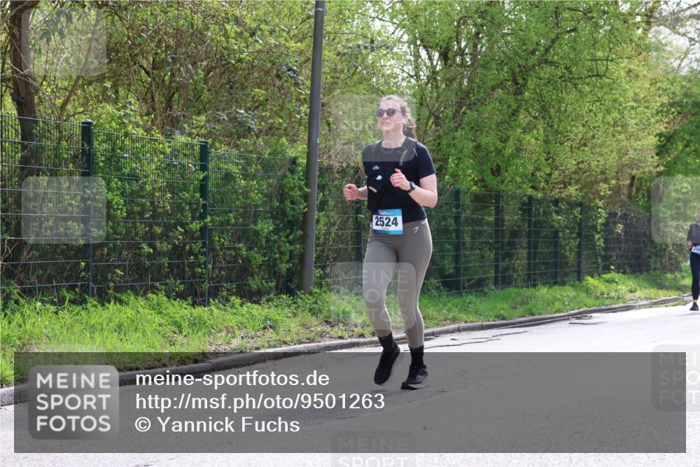12.04.2026 - 45. Internationalen Wilhelmsburger Insellauf Yannick Fuchs http://msf.ph/oto/9501263 12.04.2026 11:15:11 Laufen 2524 meine-sportfotos.de