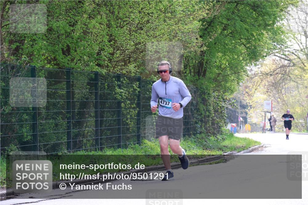 12.04.2026 - 45. Internationalen Wilhelmsburger Insellauf Yannick Fuchs http://msf.ph/oto/9501291 12.04.2026 11:15:21 Laufen 4737 meine-sportfotos.de