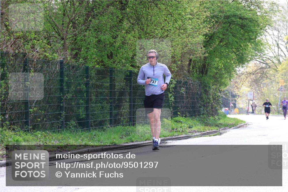 12.04.2026 - 45. Internationalen Wilhelmsburger Insellauf Yannick Fuchs http://msf.ph/oto/9501297 12.04.2026 11:15:22 Laufen 737 meine-sportfotos.de