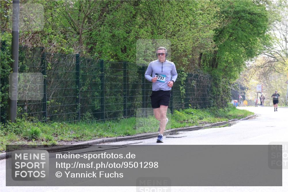 12.04.2026 - 45. Internationalen Wilhelmsburger Insellauf Yannick Fuchs http://msf.ph/oto/9501298 12.04.2026 11:15:22 Laufen 4737 meine-sportfotos.de