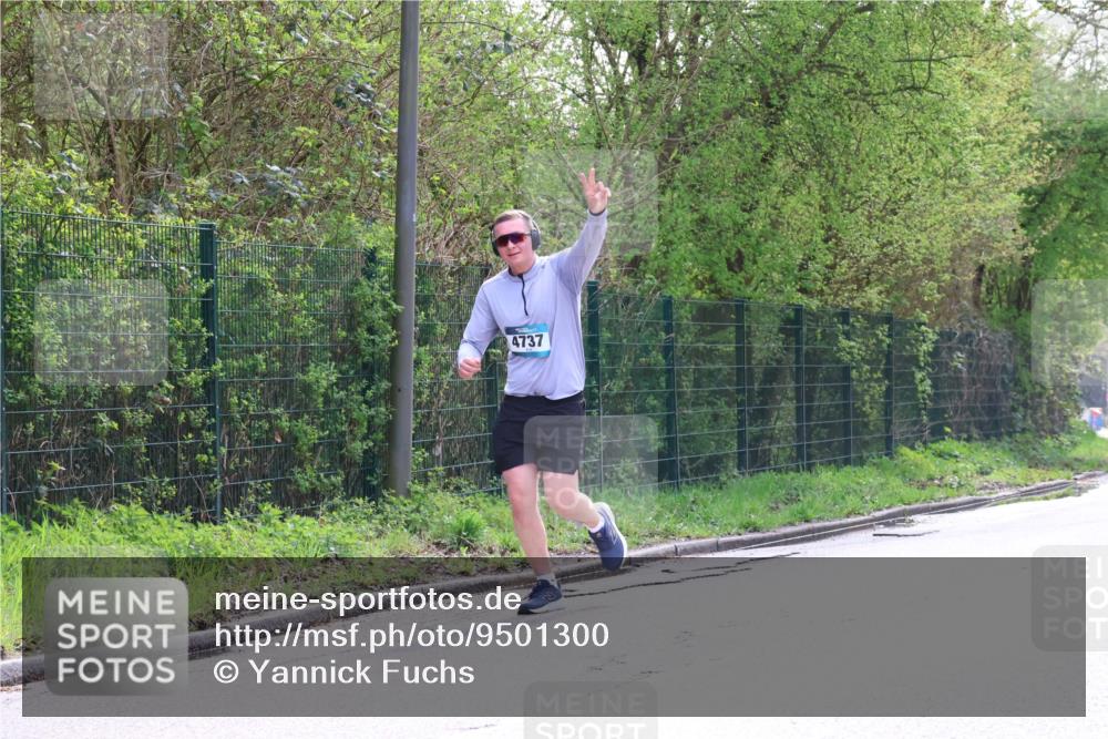 12.04.2026 - 45. Internationalen Wilhelmsburger Insellauf Yannick Fuchs http://msf.ph/oto/9501300 12.04.2026 11:15:24 Laufen 4737 meine-sportfotos.de