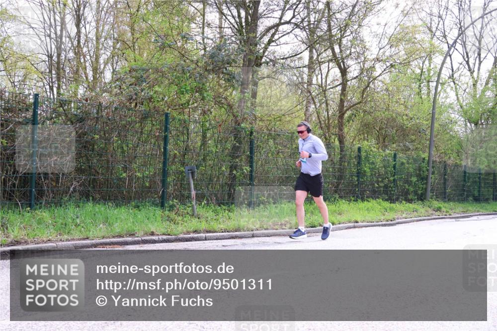 12.04.2026 - 45. Internationalen Wilhelmsburger Insellauf Yannick Fuchs http://msf.ph/oto/9501311 12.04.2026 11:15:26 Laufen  meine-sportfotos.de
