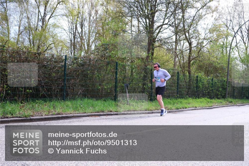 12.04.2026 - 45. Internationalen Wilhelmsburger Insellauf Yannick Fuchs http://msf.ph/oto/9501313 12.04.2026 11:15:26 Laufen 4737 meine-sportfotos.de
