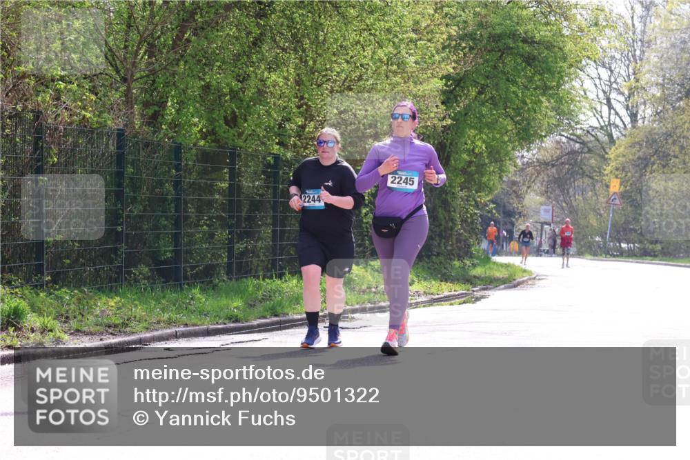 12.04.2026 - 45. Internationalen Wilhelmsburger Insellauf Yannick Fuchs http://msf.ph/oto/9501322 12.04.2026 11:15:50 Laufen 2244, 2245 meine-sportfotos.de