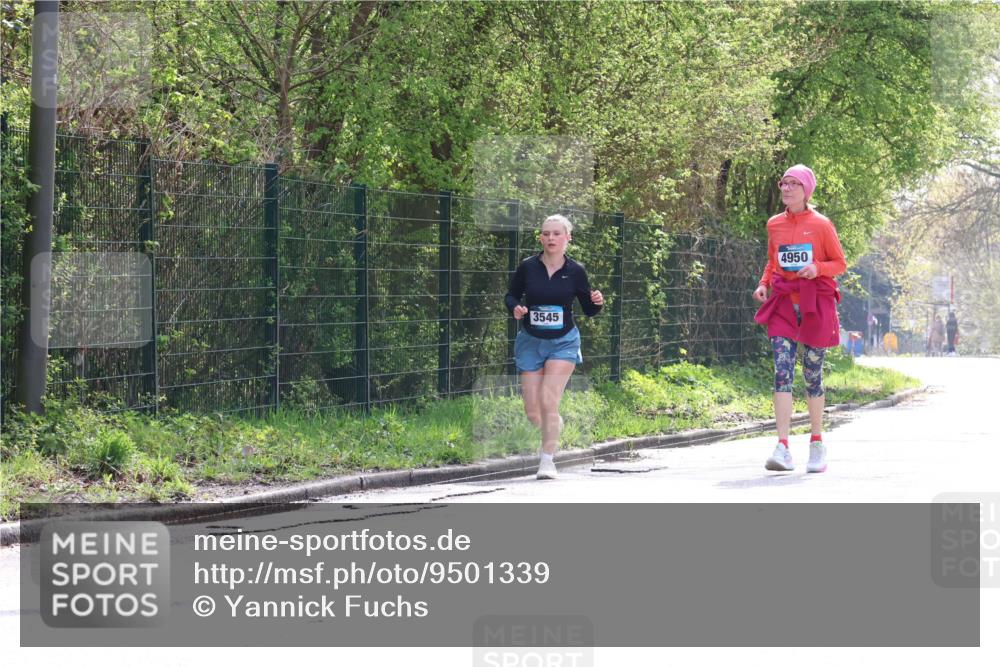 12.04.2026 - 45. Internationalen Wilhelmsburger Insellauf Yannick Fuchs http://msf.ph/oto/9501339 12.04.2026 11:16:17 Laufen 3545, 4950 meine-sportfotos.de