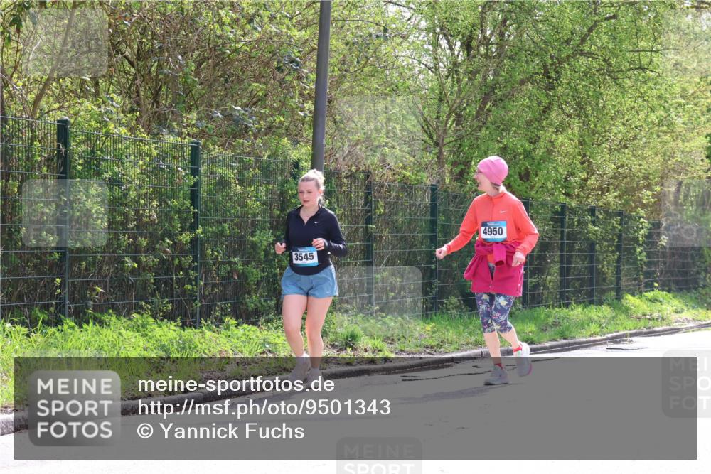 12.04.2026 - 45. Internationalen Wilhelmsburger Insellauf Yannick Fuchs http://msf.ph/oto/9501343 12.04.2026 11:16:20 Laufen 3545, 4950 meine-sportfotos.de