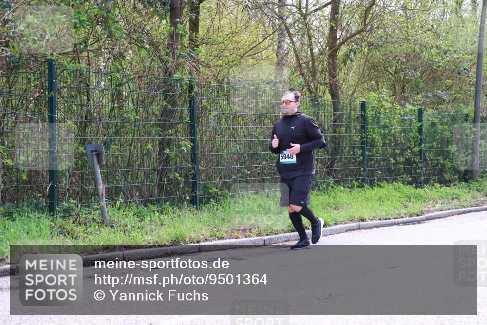 12.04.2026 - 45. Internationalen Wilhelmsburger Insellauf Yannick Fuchs http://msf.ph/oto/9501364 12.04.2026 11:17:24 Laufen 5948 meine-sportfotos.de