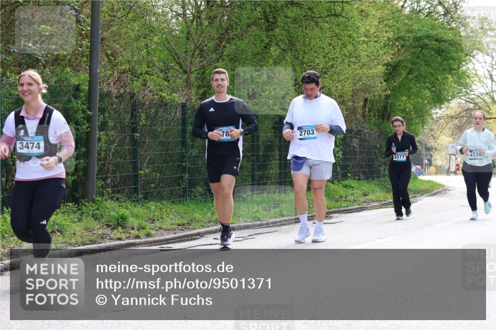 12.04.2026 - 45. Internationalen Wilhelmsburger Insellauf Yannick Fuchs http://msf.ph/oto/9501371 12.04.2026 11:17:28 Laufen 3474, 78, 2703, 3371, 4174 meine-sportfotos.de