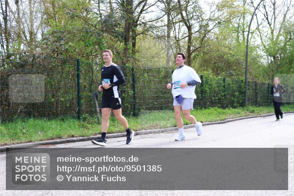 12.04.2026 - 45. Internationalen Wilhelmsburger Insellauf Yannick Fuchs http://msf.ph/oto/9501385 12.04.2026 11:17:32 Laufen 1788, 2703, 3371 meine-sportfotos.de