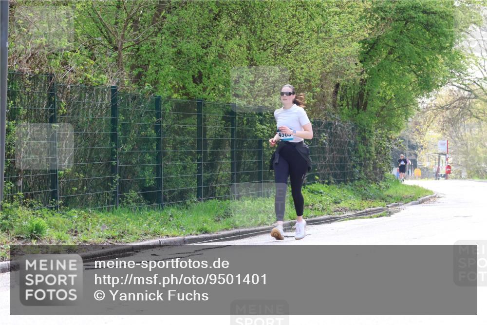 12.04.2026 - 45. Internationalen Wilhelmsburger Insellauf Yannick Fuchs http://msf.ph/oto/9501401 12.04.2026 11:17:44 Laufen 4505 meine-sportfotos.de