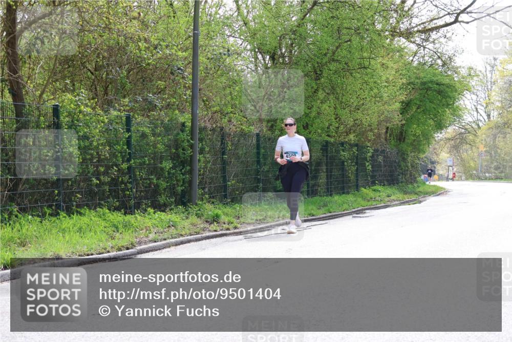 12.04.2026 - 45. Internationalen Wilhelmsburger Insellauf Yannick Fuchs http://msf.ph/oto/9501404 12.04.2026 11:17:46 Laufen 4500 meine-sportfotos.de