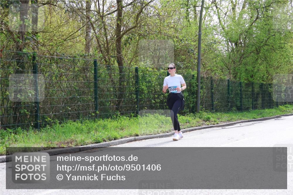 12.04.2026 - 45. Internationalen Wilhelmsburger Insellauf Yannick Fuchs http://msf.ph/oto/9501406 12.04.2026 11:17:49 Laufen 4509 meine-sportfotos.de