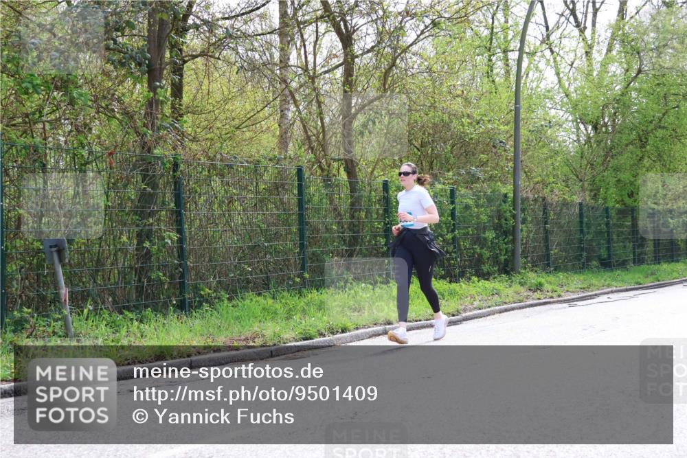 12.04.2026 - 45. Internationalen Wilhelmsburger Insellauf Yannick Fuchs http://msf.ph/oto/9501409 12.04.2026 11:17:49 Laufen  meine-sportfotos.de