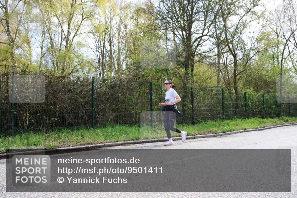 12.04.2026 - 45. Internationalen Wilhelmsburger Insellauf Yannick Fuchs http://msf.ph/oto/9501411 12.04.2026 11:17:51 Laufen  meine-sportfotos.de
