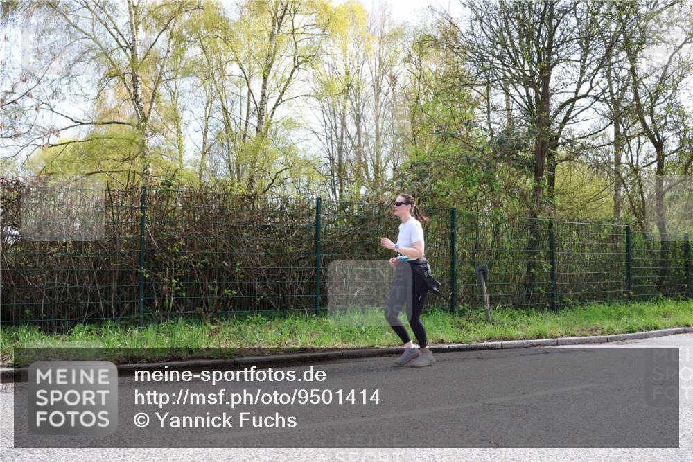 12.04.2026 - 45. Internationalen Wilhelmsburger Insellauf Yannick Fuchs http://msf.ph/oto/9501414 12.04.2026 11:17:51 Laufen  meine-sportfotos.de