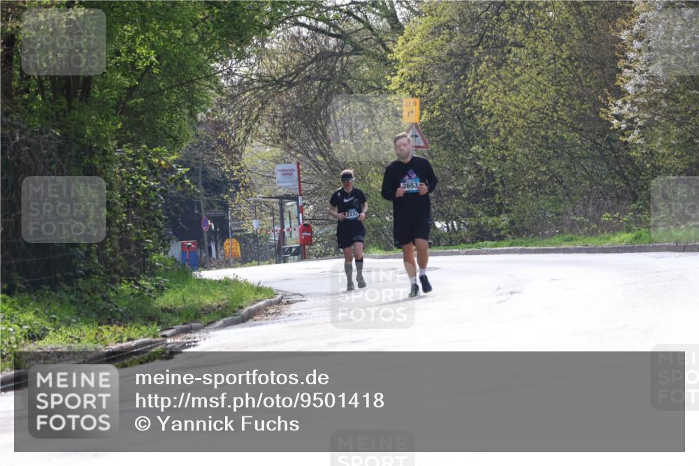 12.04.2026 - 45. Internationalen Wilhelmsburger Insellauf Yannick Fuchs http://msf.ph/oto/9501418 12.04.2026 11:18:15 Laufen 9, 2653 meine-sportfotos.de