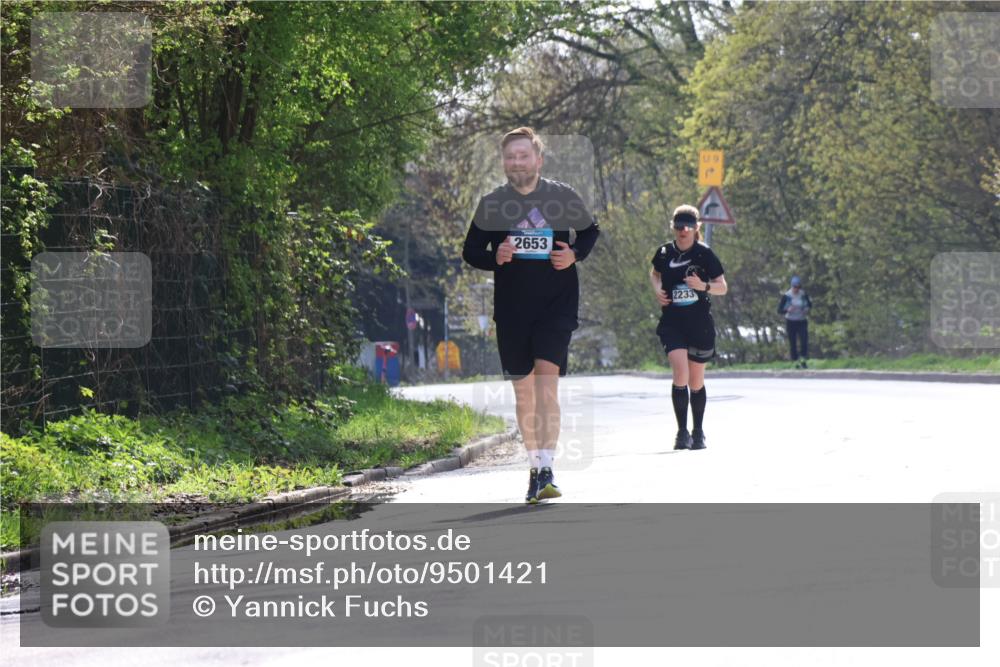 12.04.2026 - 45. Internationalen Wilhelmsburger Insellauf Yannick Fuchs http://msf.ph/oto/9501421 12.04.2026 11:18:23 Laufen 2653, 2233, 09 meine-sportfotos.de