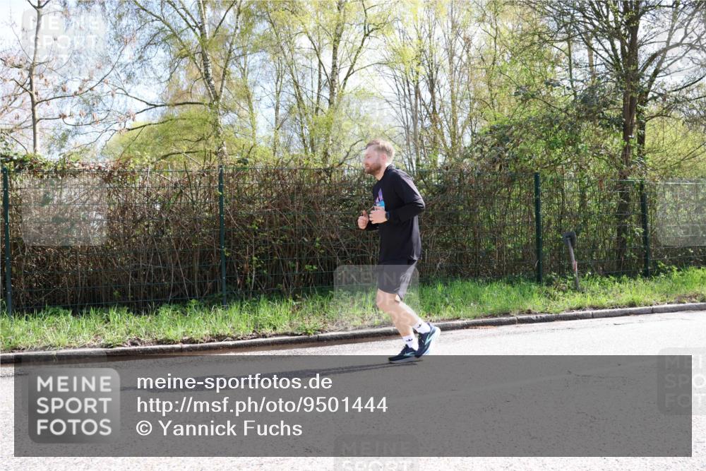 12.04.2026 - 45. Internationalen Wilhelmsburger Insellauf Yannick Fuchs http://msf.ph/oto/9501444 12.04.2026 11:18:36 Laufen  meine-sportfotos.de