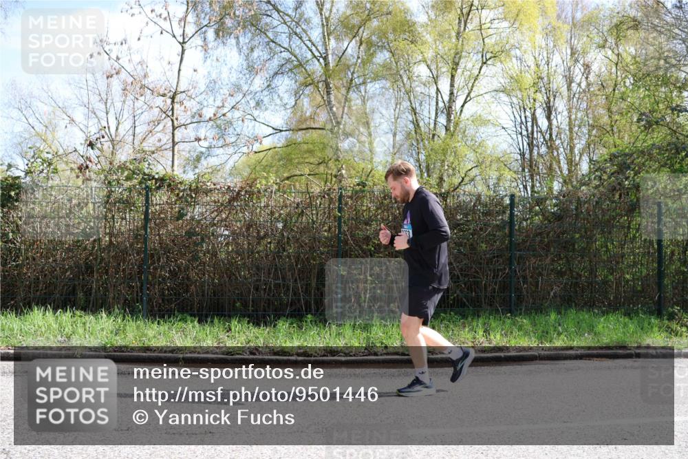 12.04.2026 - 45. Internationalen Wilhelmsburger Insellauf Yannick Fuchs http://msf.ph/oto/9501446 12.04.2026 11:18:36 Laufen  meine-sportfotos.de