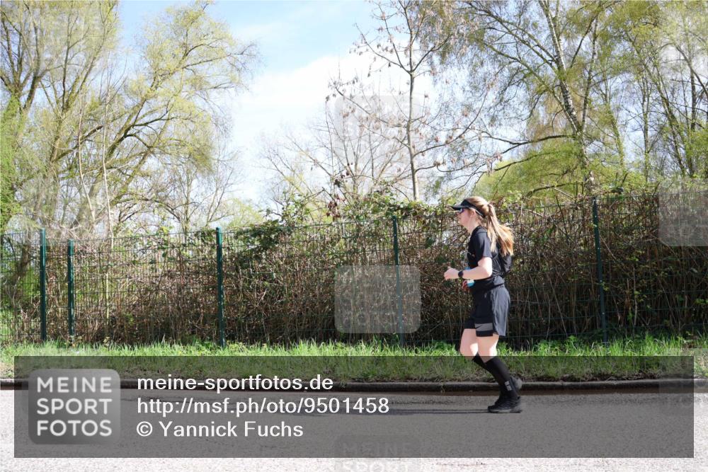 12.04.2026 - 45. Internationalen Wilhelmsburger Insellauf Yannick Fuchs http://msf.ph/oto/9501458 12.04.2026 11:18:44 Laufen  meine-sportfotos.de