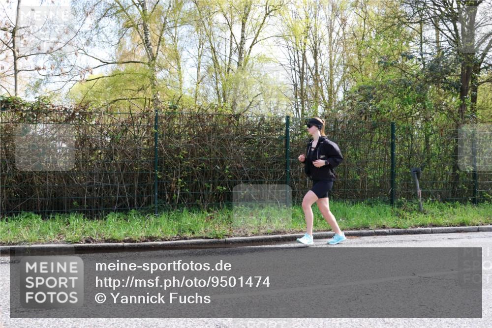 12.04.2026 - 45. Internationalen Wilhelmsburger Insellauf Yannick Fuchs http://msf.ph/oto/9501474 12.04.2026 11:19:54 Laufen  meine-sportfotos.de