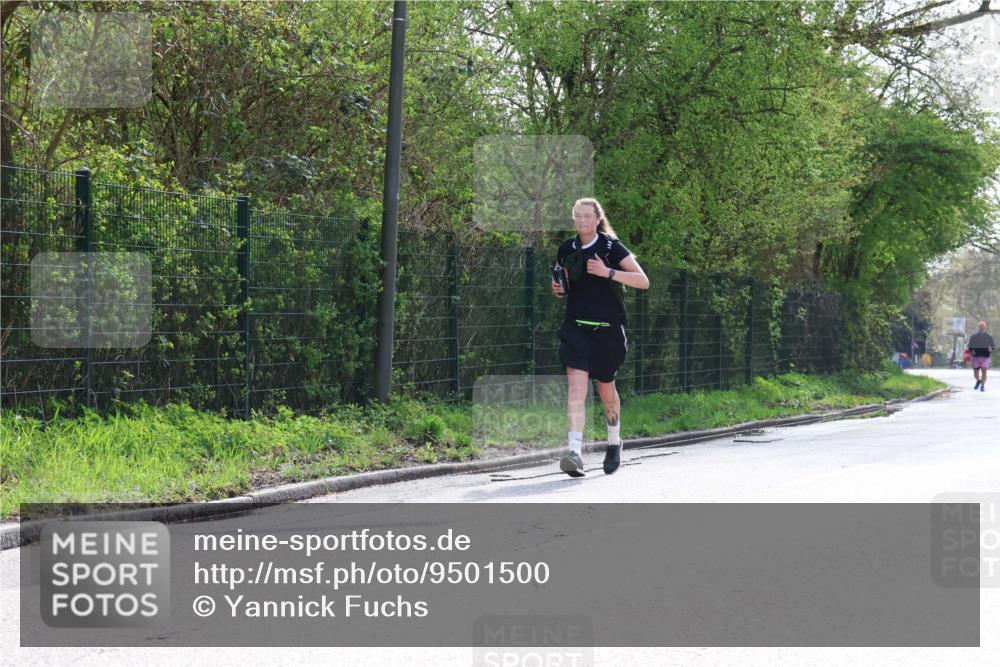 12.04.2026 - 45. Internationalen Wilhelmsburger Insellauf Yannick Fuchs http://msf.ph/oto/9501500 12.04.2026 11:20:55 Laufen  meine-sportfotos.de