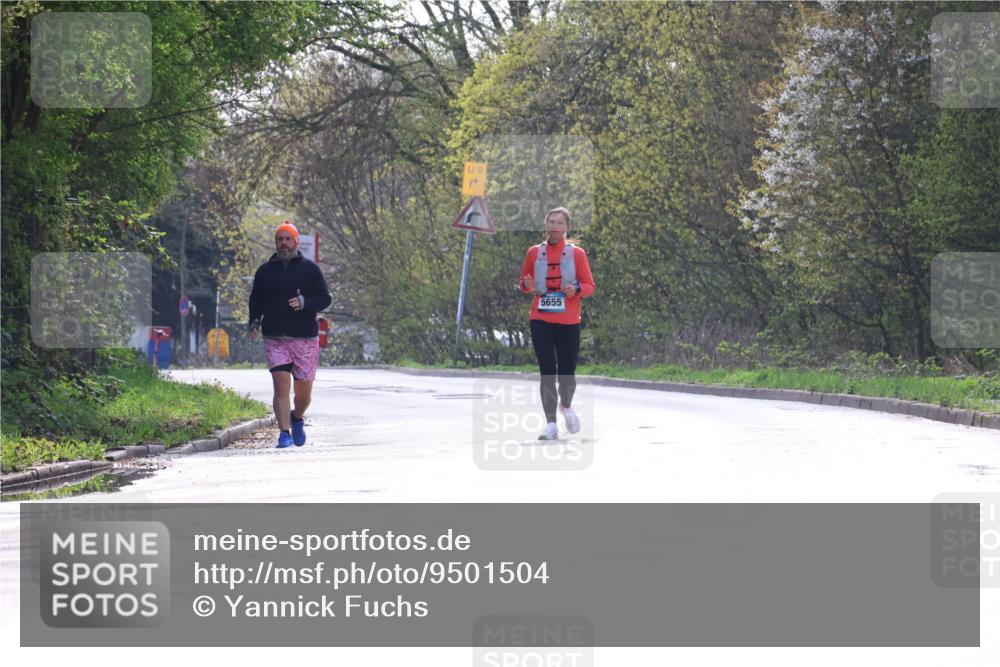 12.04.2026 - 45. Internationalen Wilhelmsburger Insellauf Yannick Fuchs http://msf.ph/oto/9501504 12.04.2026 11:21:01 Laufen 9, 5655 meine-sportfotos.de
