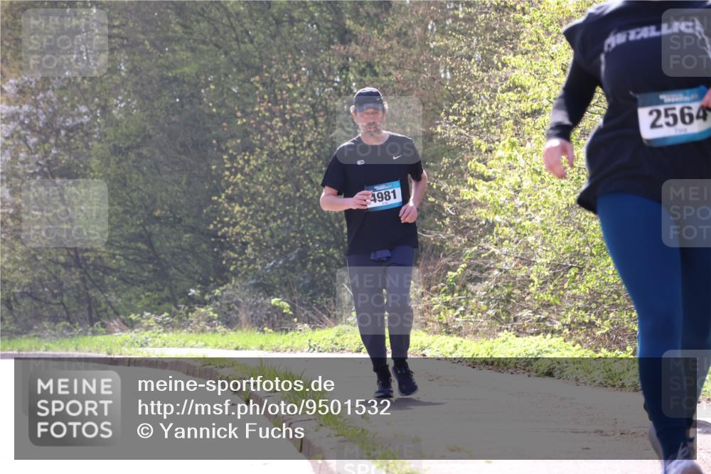 12.04.2026 - 45. Internationalen Wilhelmsburger Insellauf Yannick Fuchs http://msf.ph/oto/9501532 12.04.2026 11:23:05 Laufen 4981, 2564, 2 meine-sportfotos.de