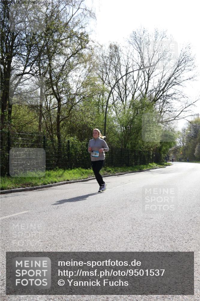 12.04.2026 - 45. Internationalen Wilhelmsburger Insellauf Yannick Fuchs http://msf.ph/oto/9501537 12.04.2026 11:23:08 Laufen 2161 meine-sportfotos.de